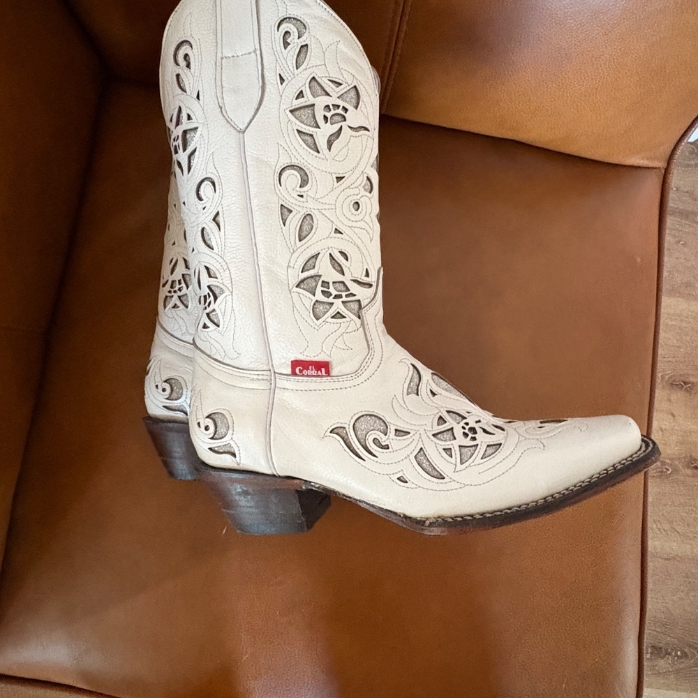 El Corral Western White Leather Bling Inlay boots - SZ 25.5 = 8.5 - Picture 7 of 16